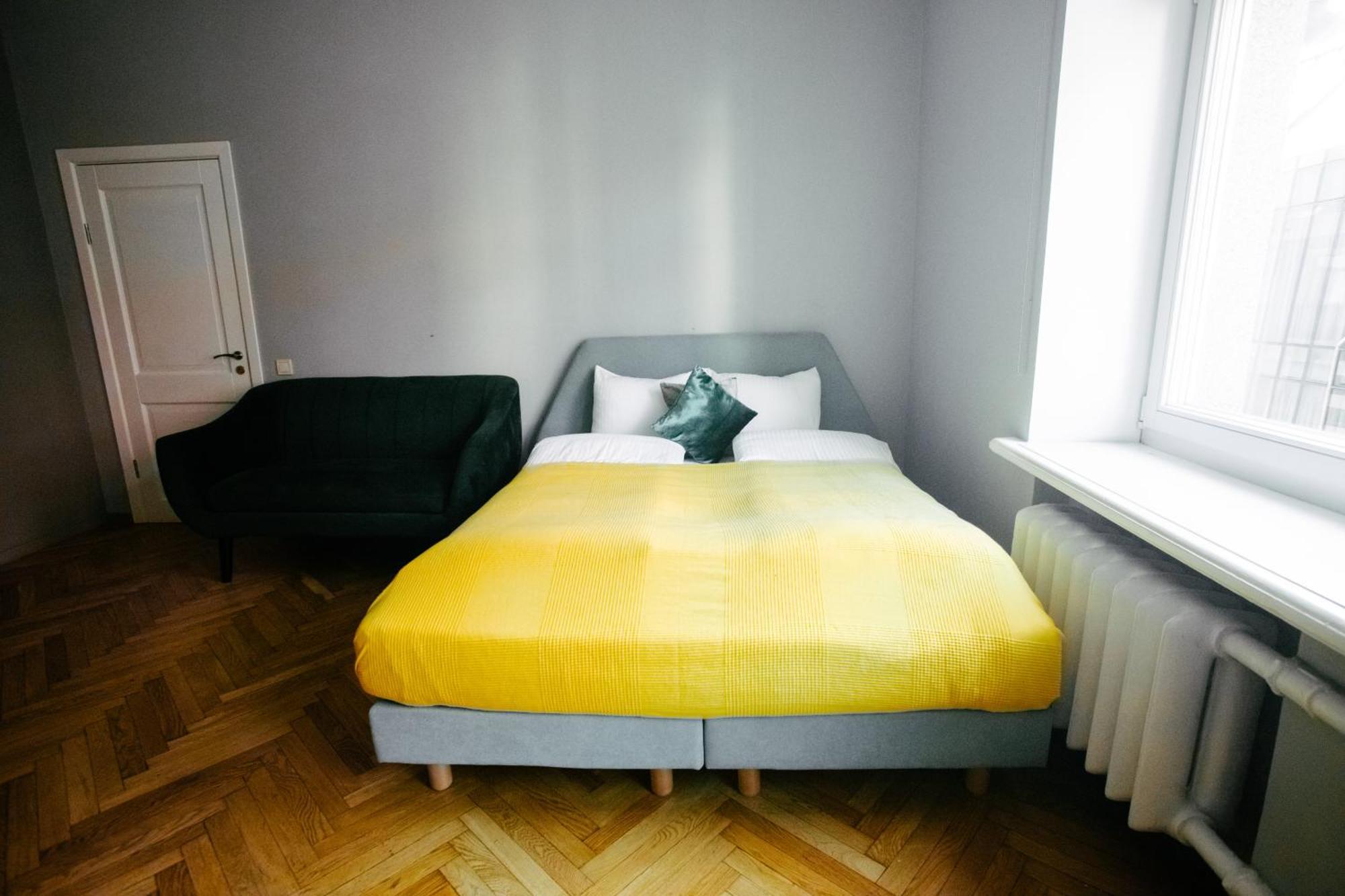 Greystone Suites & Apartments Рига Стая снимка