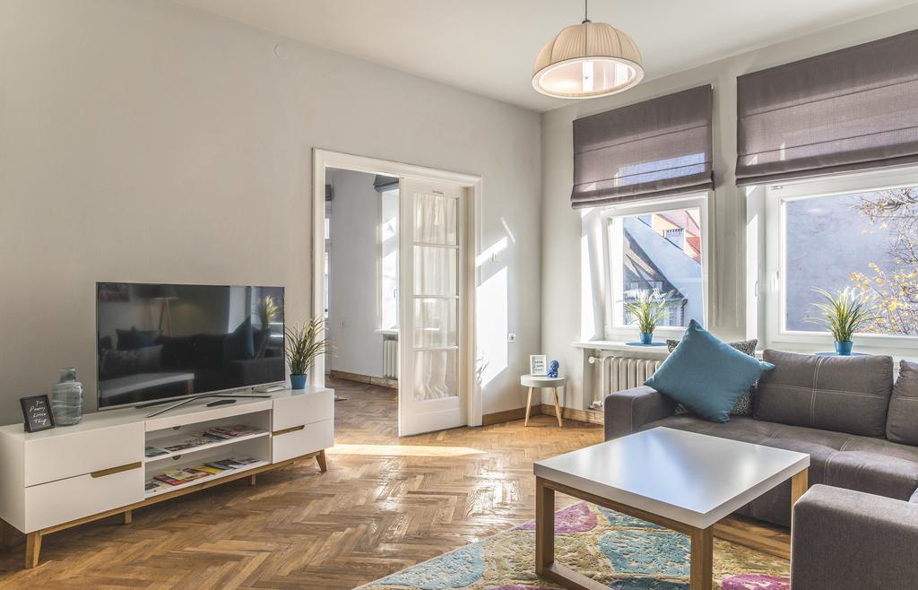 Greystone Suites & Apartments Рига Екстериор снимка