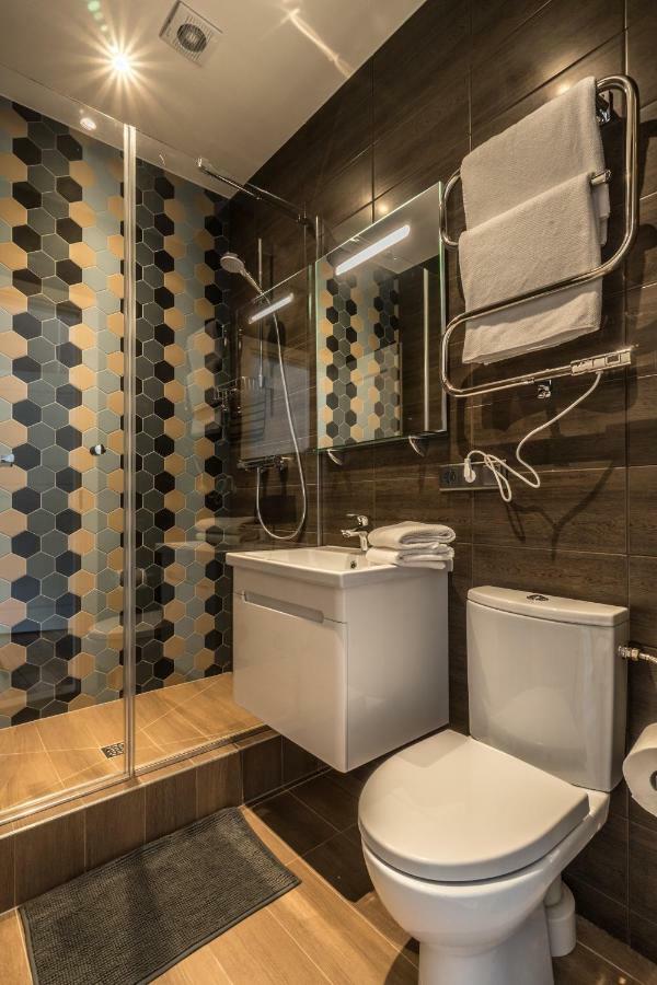 Greystone Suites & Apartments Рига Екстериор снимка