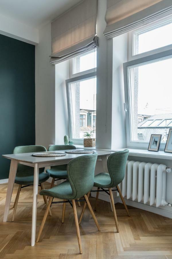 Greystone Suites & Apartments Рига Екстериор снимка